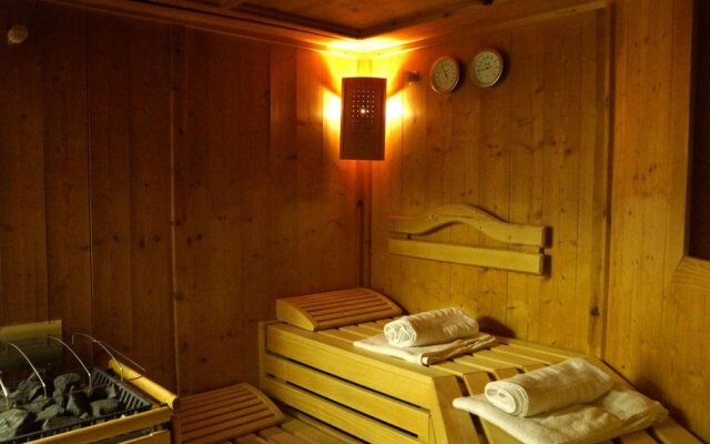 Hotel Häuserl im Wald