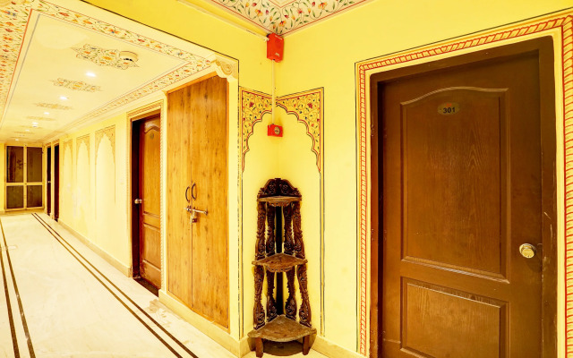 Super Collection O Gangapole Amer Road Formerly Rewa Garh