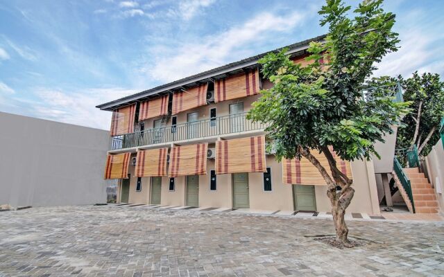 OYO 91505 Elif Homestay Syariah