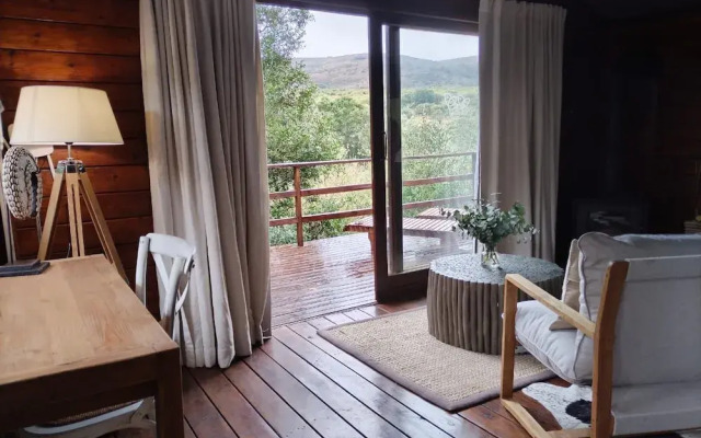 Barefoot Addo Elephant Lodge