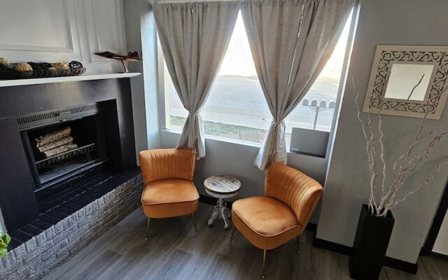 The Canna House by High Society Rentals
