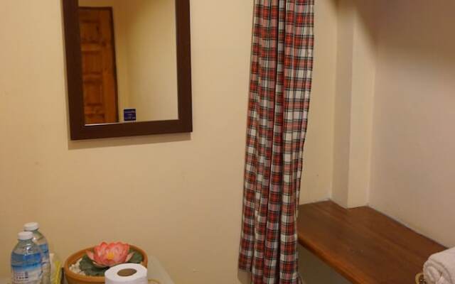 Ruean Bua Resort