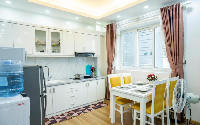 Sumitomo Hotel & Service Apartment 20 Lane 12 Dao Tan