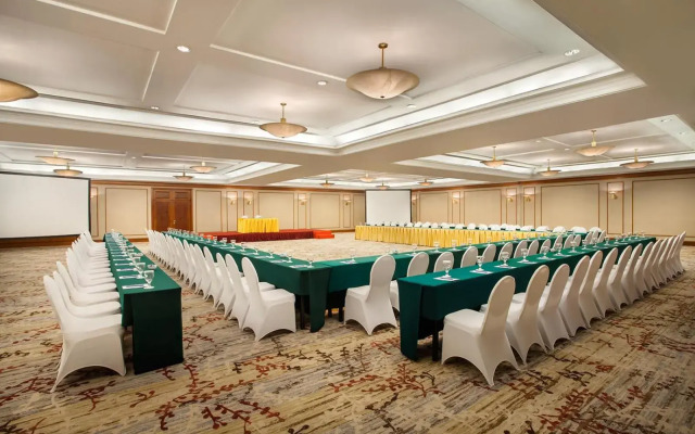 Menara Peninsula Hotel Jakarta