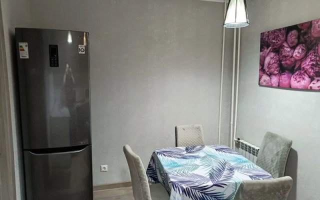 Апартаменты Лакшери на пл. Металлургов, д. 8