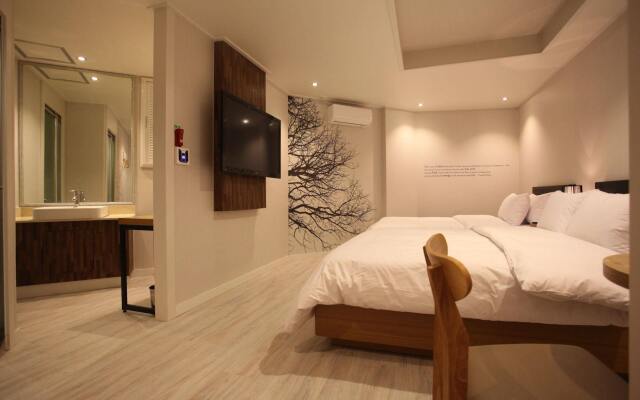 New Suwon Tourist Hotel