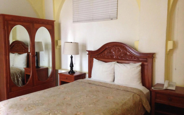 Hotel Meson del Mar