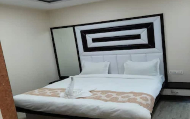 Goroomgo Jhari Palace Aurangabad Bihar