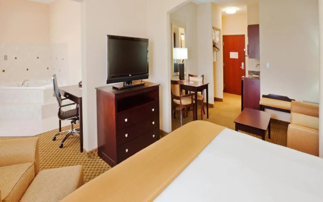 Holiday Inn Express & Suites Oklahoma City West-Yukon by IHG