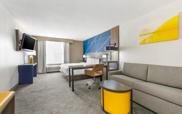 Comfort Inn & Suites Irving Las Colinas DFW