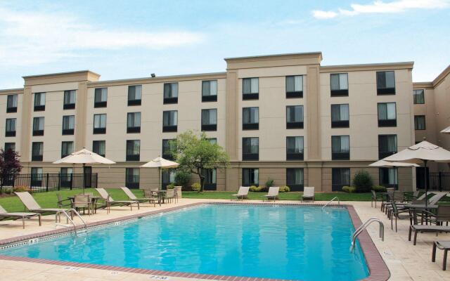 Holiday Inn East Windsor by IHG