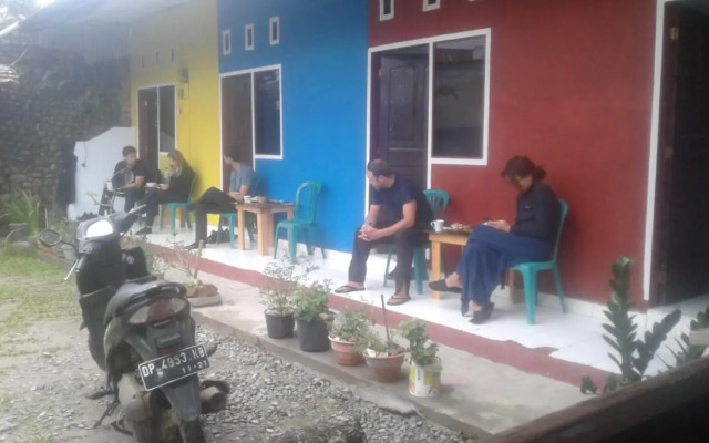 Manubackpacker'Zero Star'Toraja