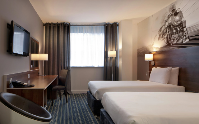 Heeton Concept Hotel City Centre Liverpool - Image 3