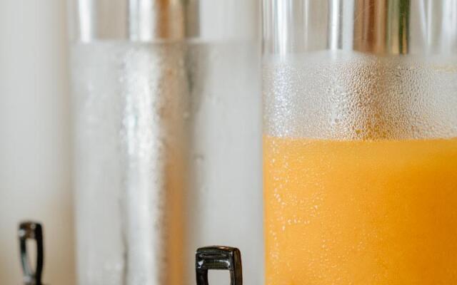 Palm Beach Hotel Apartments