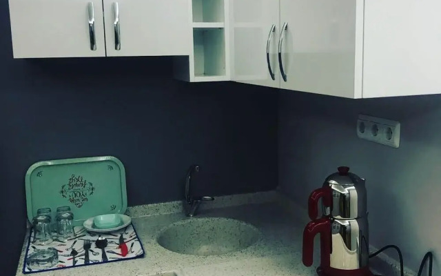 H&M Suit Residence