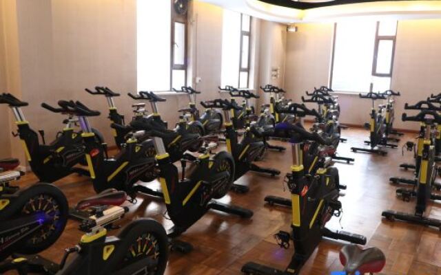 Dong Fang Hui Business Hotel