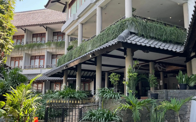 Hotel Tirtagangga Garut
