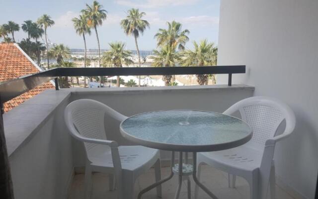 Апартаменты Alex Beach Apartment 203 Кипр, Ларнака - отзывы, цены и фото номеров - забронировать отель Alex Beach Apartment 203 онлайн