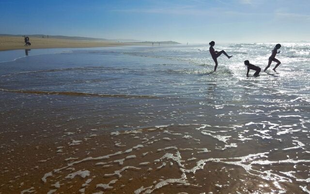 Charming Holiday Home in La Teste-de-buch With Swimming Pool