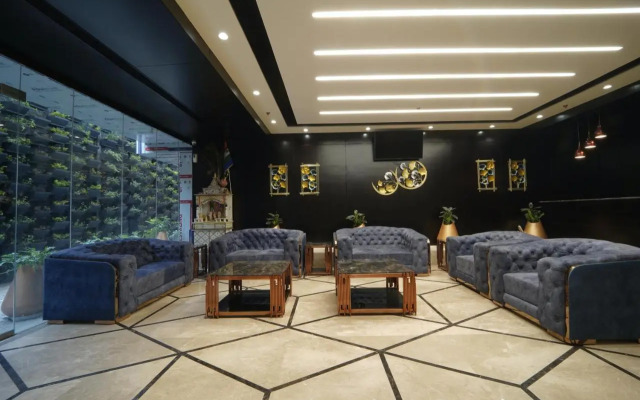 Hotel Vivan Pinnacle