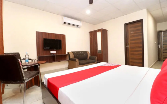 Sheela Stays By OYO Rooms