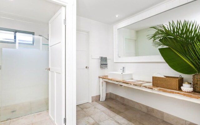 Salt Beach House 22