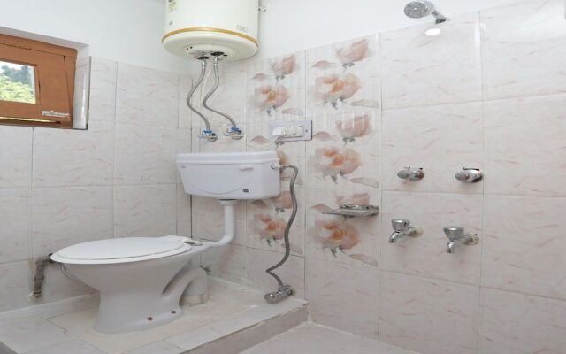 OYO 13719 Home Hill View 1BHK near Hadimba