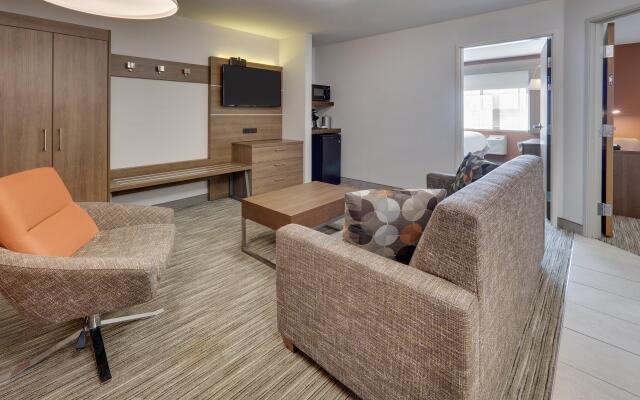 Holiday Inn Express Hotel & Suites Scottsbluff-Gering by IHG