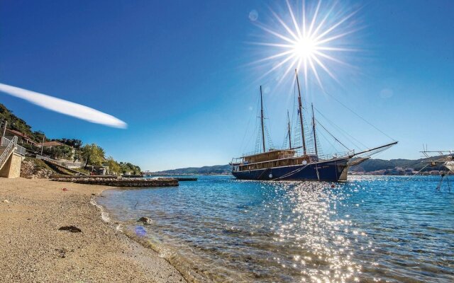 Amazing Home in Supetarska Draga With Wifi and 3 Bedrooms