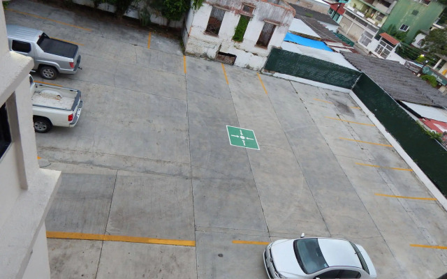 Days Inn by Wyndham Minatitlan