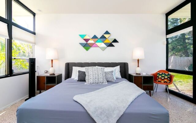 Mid Century Modern Weekly Winter Rates!