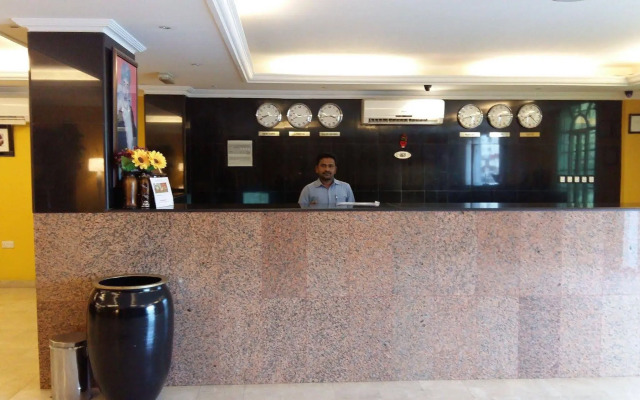 OYO 117 Majestic Hotel