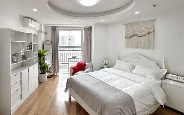 Shanghai Meier Cinema Apartment (Ping'an Gangyang Road Branch)