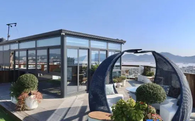 Heman Vinelea Zijinyuan Hotel (Xiangshan Shipu Fishing Port Ancient City Scenic Area)