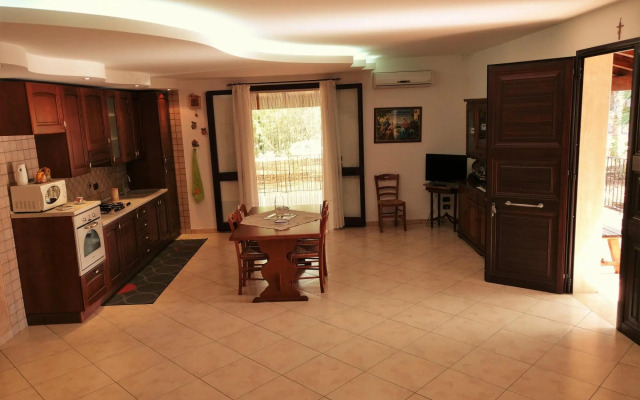 Al049 Villa Paradiso 12 Posti con Piscina Privata