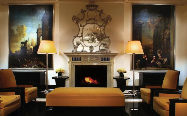 The Carlyle, A Rosewood Hotel