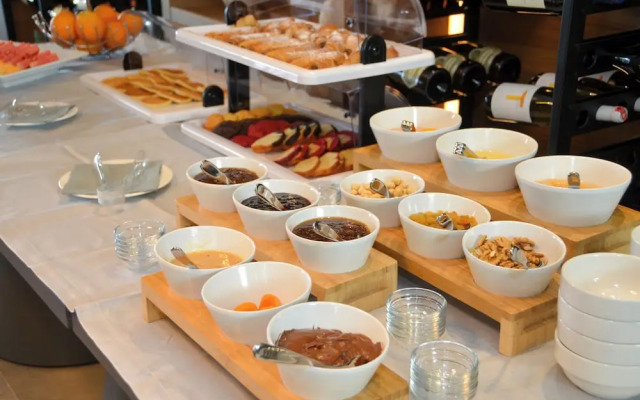 Abi's Hotel & SPA Vlore
