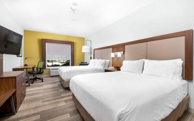 Holiday Inn Express Hotel & Suites Conroe I-45 North by IHG