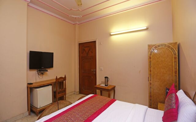 OYO 7135 Hotel Blue Sapphire