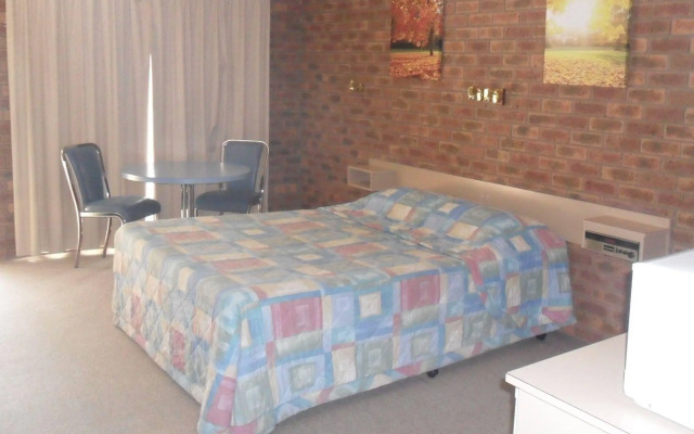 Settlement Motor Inn, Deniliquin