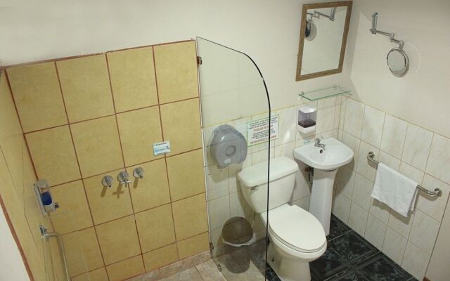 Casa Jungle Monteverde Bed & Breakfast