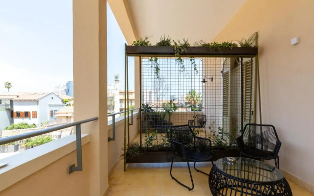 THE GUTMAN TLV - Neve Tzedek