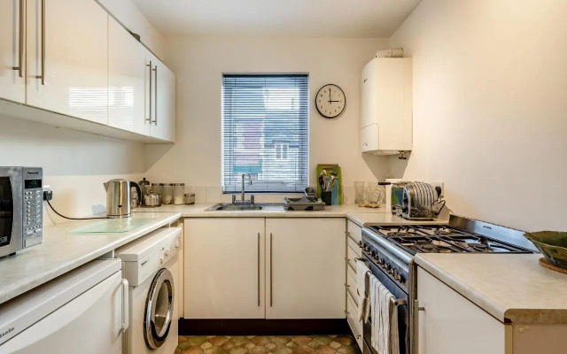 Sandringham Court Flat 4