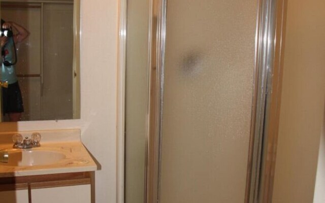 Spanish Trails Inn and Suites