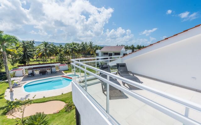 Coson Bay Hotel & Residence