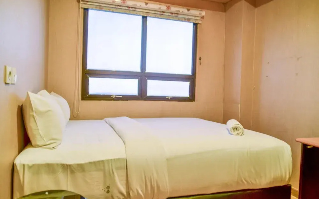 Nice and Cozy 2BR Apartment at Atria Residence