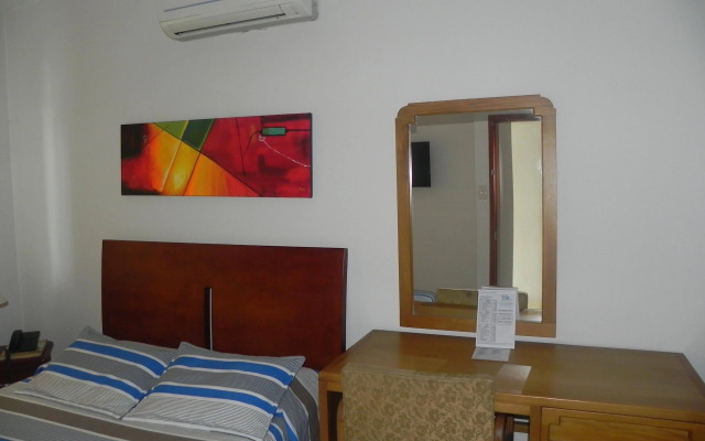 Hotel Prado 34 West