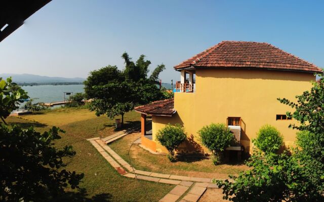 Madhai Riverside Lodge