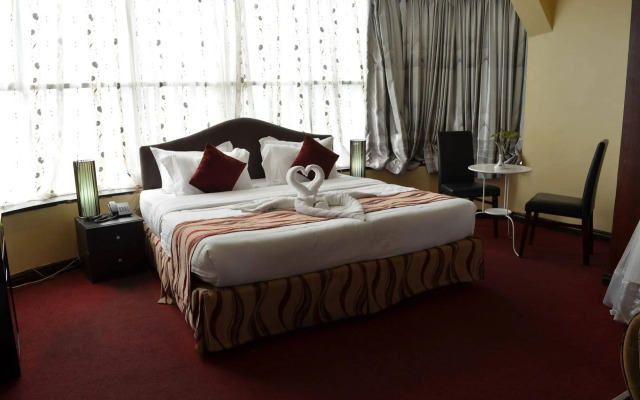 Royal City Hotel