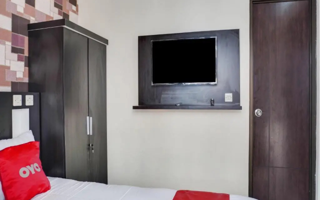 OYO 91646 fio colombus residence